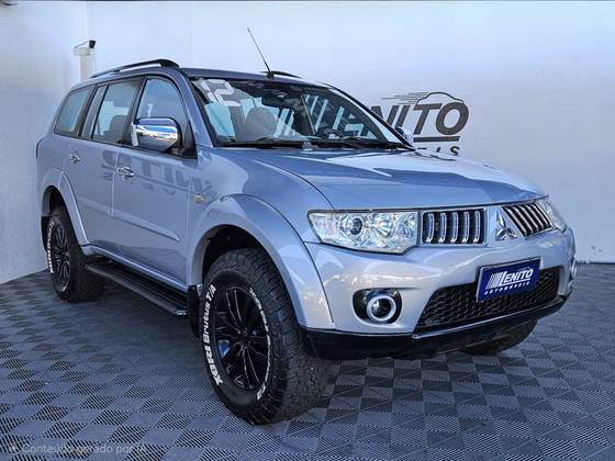 MITSUBISHI PAJERO DAKAR 3.5 HPE 7 LUGARES 4X4 V6 24V FLEX 4P AUTOMÁTICO MITSUBISHI PAJERO DAKAR 3.5 HPE 7 LUGARES 4X4 V6 24V FLEX 4P AUTOMÁTICO